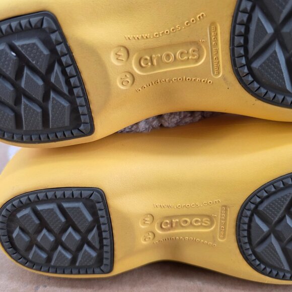 Crocs HALEY Women’s Canary Yellow Winter Snow Boots Faux Fur Lined Size 10 - Picture 10 of 16